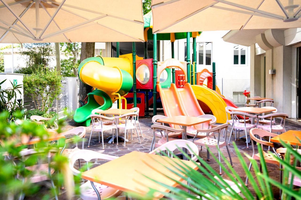 Hotel Angelus Rimini Exterior photo