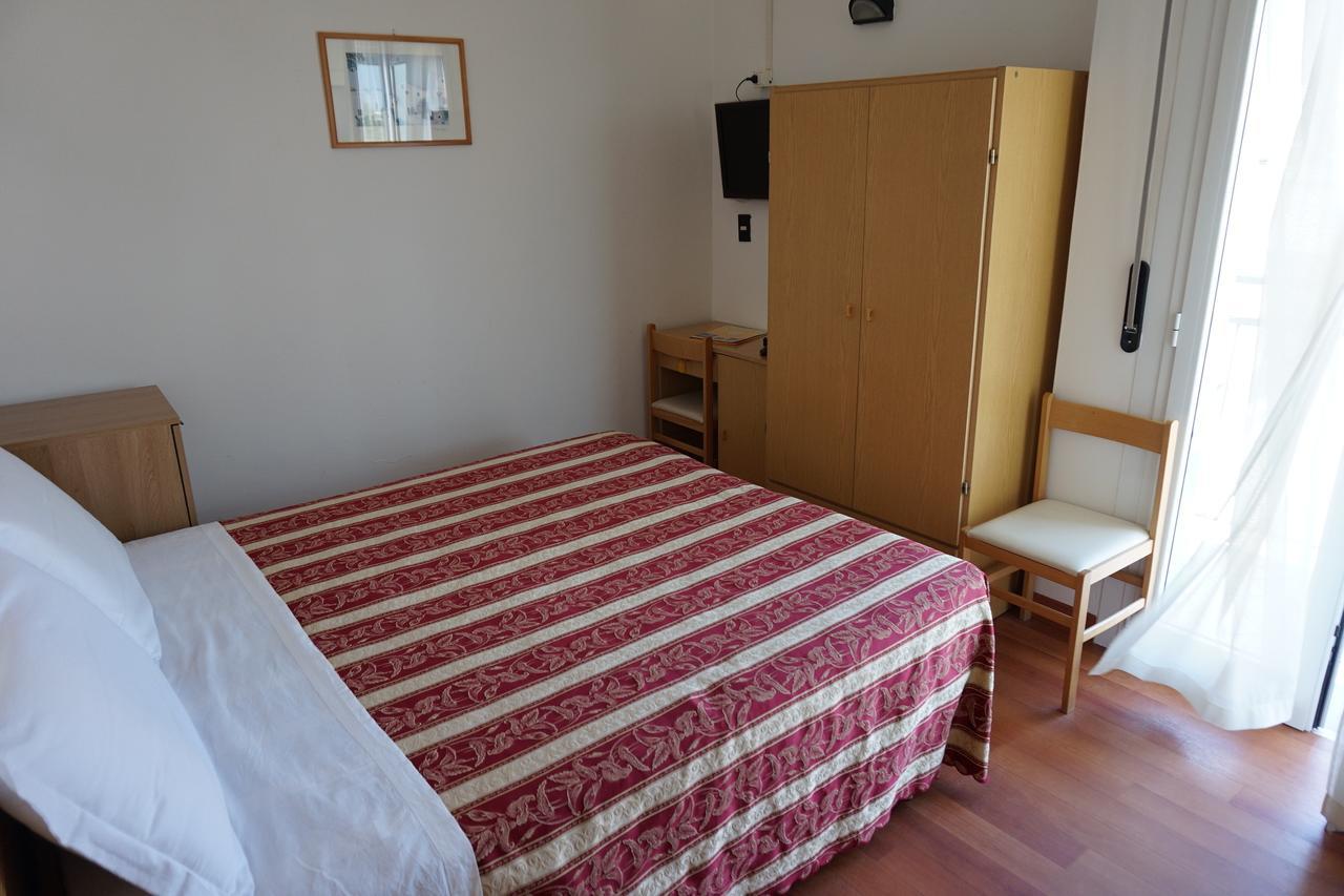 Hotel Angelus Rimini Exterior photo
